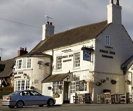 The Swan Inn 낸트위치 외부 사진
